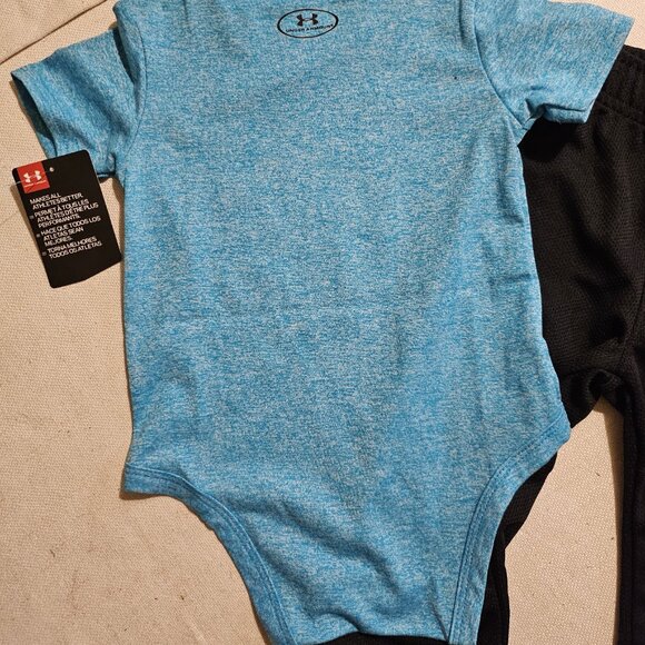 Under Armour Kids Athletic Boy’s 2-Piece Shirt and Pants 9/12M - New - Picture 3 of 7